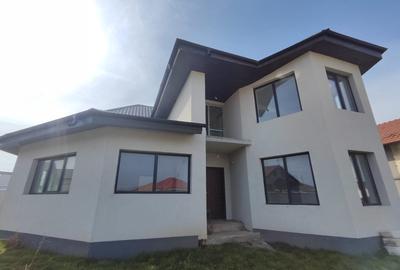 Casă individuală cu 6 camere cu Canalizare în Agigea - 5