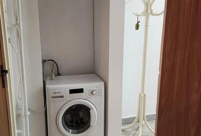 Apartament cu 2 camere decomandat în Vitan