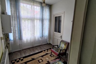 Casă cu 4 camere în Central - 5