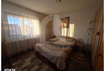 Casă cu 4 camere cu Teren 1000 Mp în Costești - 2