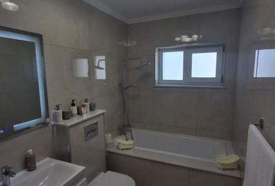 Apartament cu 5 camere în Central - 6