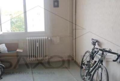 Metrou Titan apartament cu 3 camere - 8