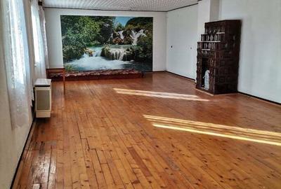 Casă cu 5 camere în Central - 4