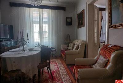 Casă cu 3 camere cu Canalizare în Boul Roșu - 3