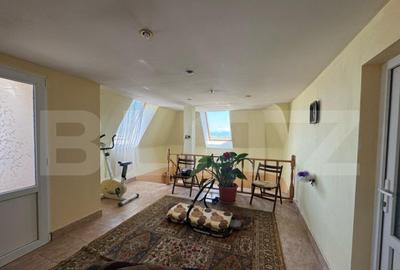 Vila de vanzare, cu 9 camere, 360 mp, zona Ora?tie - 6