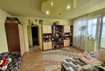 Ap 2 camere Campina,langa Scoala Generala nr 2-mobilat/utilat