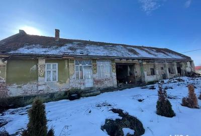 Casă cu 5 camere cu Teren 1302 Mp în Hitiaș - 4