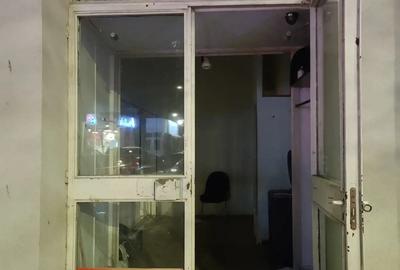 Spațiu comercial, de 75 mp, în Central