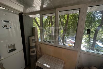 Apartament 3 Camere , Decomandat , Podul Giurgiului - 10