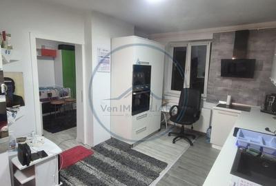 Apartament cu 3 camere decomandat în Teaca - 3