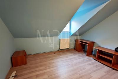 Apartament cu 4 camere semidecomandat, mobilat în Central - 3