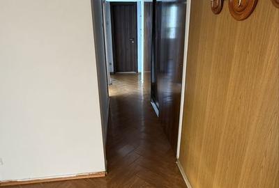 Apartament cu 3 camere decomandat în Titan - 4
