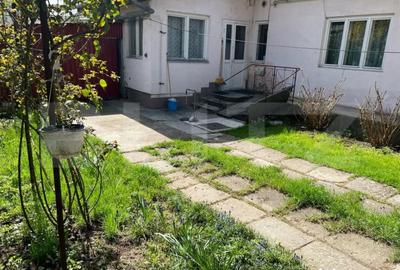 Casă cu 3 camere cu Teren 877 Mp în Central