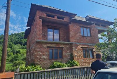 Casă în Săliște - 5