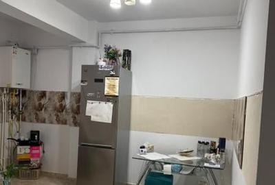 Apartament de vânzare cu 2 camere, zona KM 5-Veterani - 7