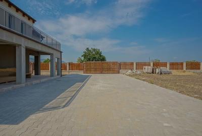 INCHIRIERE CASA FIRME - Teren 2000 mp Stupini - 8