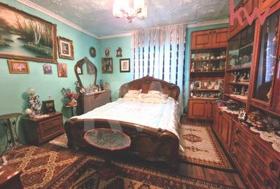 Casa de vanzare, teren 1.390 m?, Str. Bucovat, comision 0 - 5