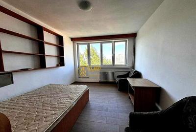 Apartament cu 2 camere decomandat în Nicolina