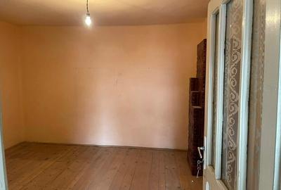 Casă cu 3 camere cu Teren 240 Mp în Șimian - 1