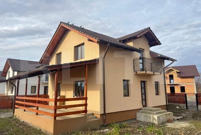 Casa individuala , 3 dormitoare 120 mp utili , 400 mp teren.