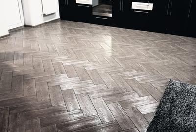 Garsonieră decomandată în Tei