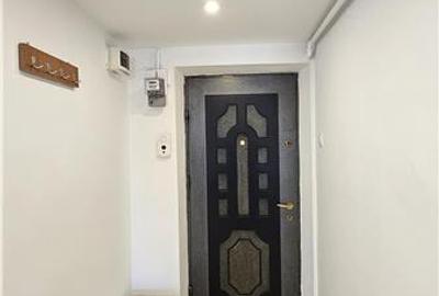 Apartament cu 3 camere semidecomandat, mobilat în Central - 13