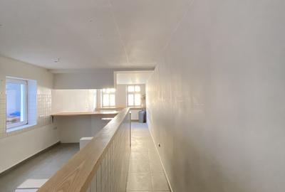 Spațiu comercial, de 60 mp, în Central