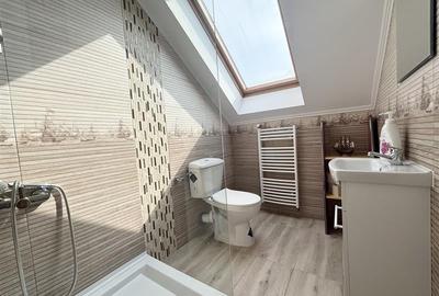 Casa spatioasa si bine compartimentata in Velenta  locatie excelenta - 16
