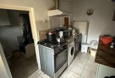 Casă cu 5 camere cu Teren 450 Mp în Central - 3