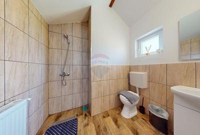 Casă cu 3 camere cu Teren 397 Mp în Poian - 19