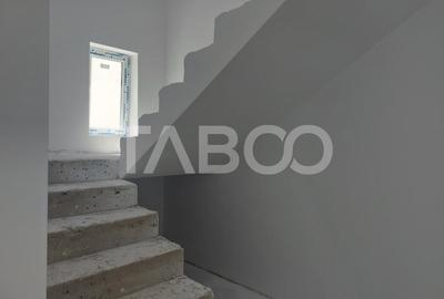 Duplex de vanzare 150 mp P+1E 4 camere 145 mp teren liber Cisnadie - 7