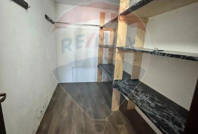 Casa / Vila cu 4 camere de vanzare - 4