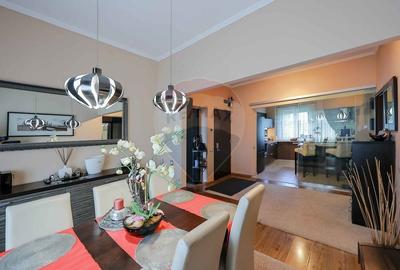 Apartament cu 4 camere si garaj de vanzare in zona Universitatii - 2