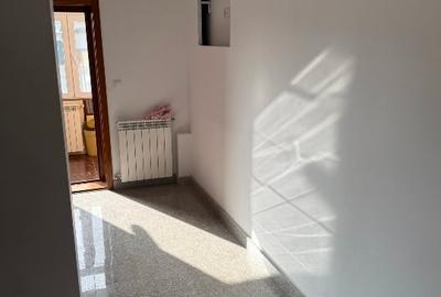 Apartament 3 camere, etaj 4, Vizavi de Catedrala  Petru si Pavel , Barlad - 8