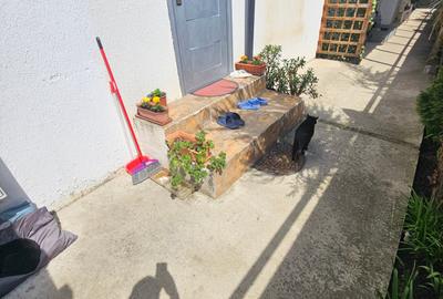 Casă cu 4 camere cu Canalizare în Central - 14