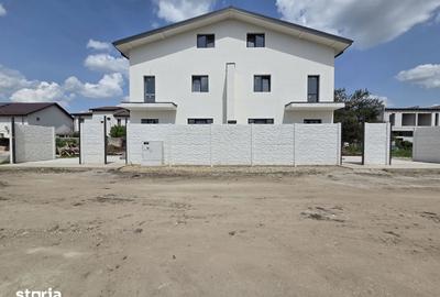 Casă cu 6 camere cu Teren 250 Mp în Central