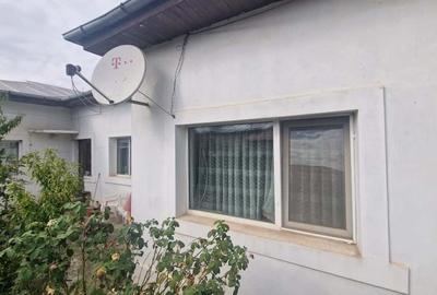 Casa interbelica renovata exterior + Garaj 2 masini -> Teren pe colt -> S-V - 10