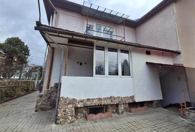 Casa 4 camere garaj pivnita 550mp teren zona Trei Stejari - 1