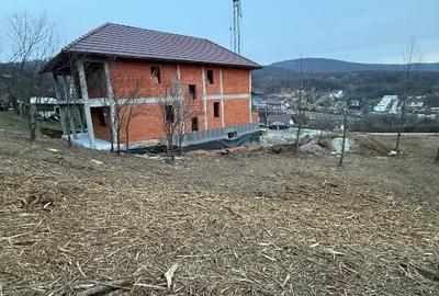 Teren Construcții intravilan de 2000 mp, în Est - 4