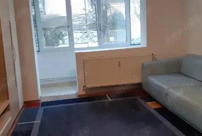 Apartament cu 2 camere semidecomandat în Complex Studențesc