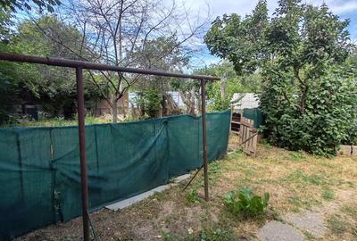 Teren 597 mp intravilan, dublă deschidere, casă demolabilă, utilități - 11