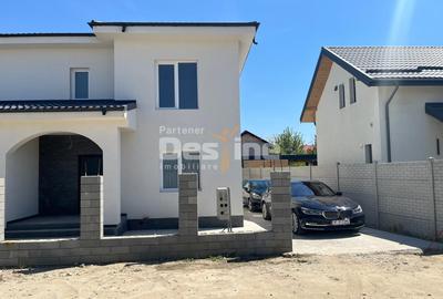 Duplex cu 4 camere cu Canalizare în Măgurele - 2