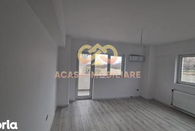 Apartament cu 3 camere decomandat în Galata - 2