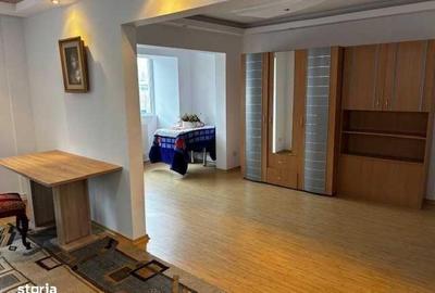 Apartament cu 4 camere în Central