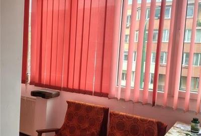 Apartament 2 camere, decomandat, mobilat,etaj 2,Grivitei, Brasov - 3