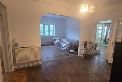 Apartament cu 3 camere decomandat, mobilat în Unirii - 1