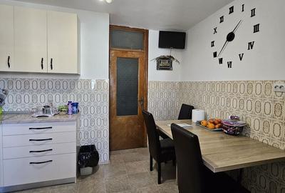 Apartament cu 3 camere decomandat în Rogerius - 6