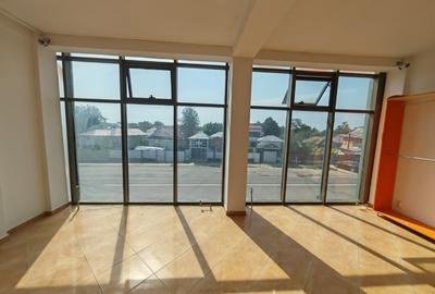 Spațiu comercial, de 125 mp, în Modelu - 7