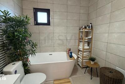 Casă cu 4 camere cu Teren 150 Mp în Tunari