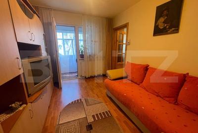 Apartament cu 3 camere, semidecomandat, spatios si luminos – zona avantajoasa - 1